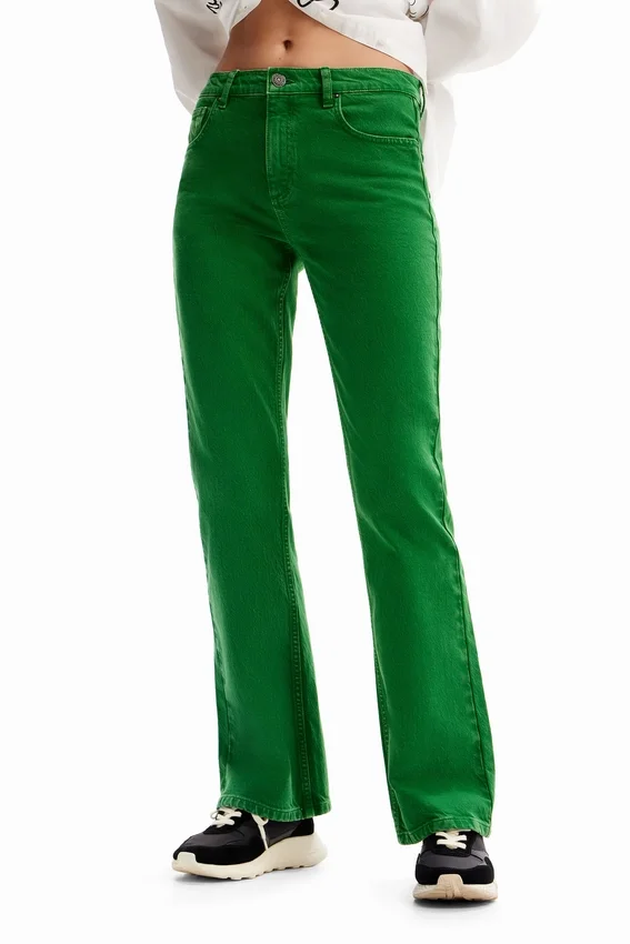 Einfarbige Flare-Jeans Einfarbige Flare-Jeans
