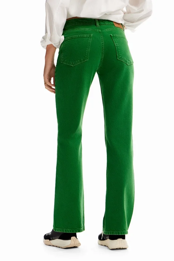 Einfarbige Flare-Jeans Einfarbige Flare-Jeans