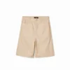 Einfarbige Shorts mit Taschen Einfarbige Shorts mit Taschen