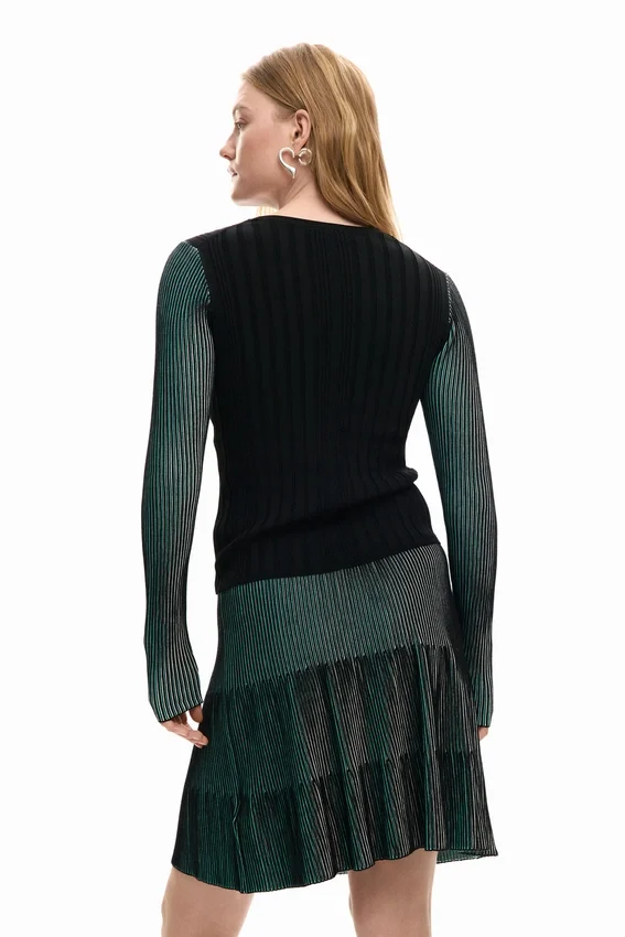 Feiner Plissee-Pullover Feiner Plissee-Pullover