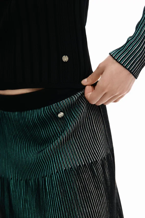 Feiner Plissee-Pullover Feiner Plissee-Pullover