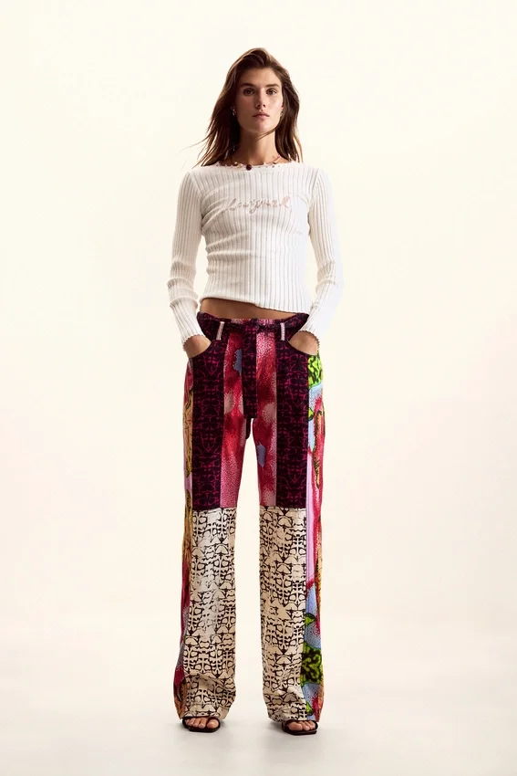 Fließende Hose, entworfen von Christian Lacroix Fließende Hose, entworfen von Christian Lacroix