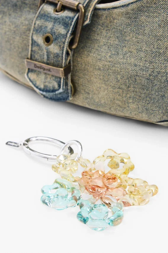 Gefärbte Denim-Tasche Gefärbte Denim-Tasche