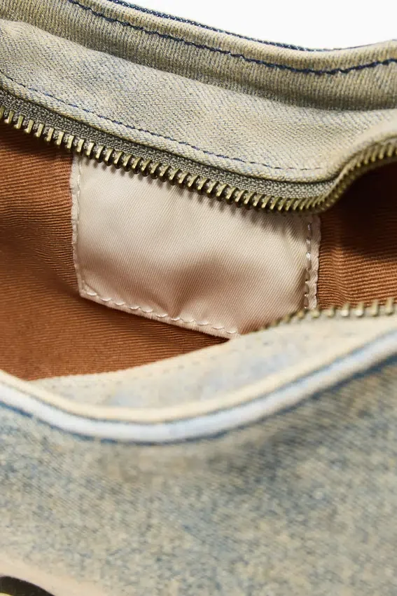 Gefärbte Denim-Tasche Gefärbte Denim-Tasche