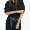 Gerade geschnittene Jeans mit Ziernähten Gerade geschnittene Jeans mit Ziernähten