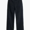 Gerade geschnittene Jeans mit Ziernähten Gerade geschnittene Jeans mit Ziernähten