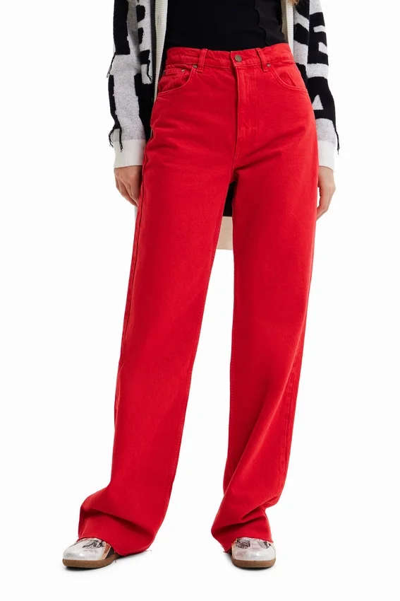 Gerade geschnittene, verkürzte Jeans Gerade geschnittene, verkürzte Jeans