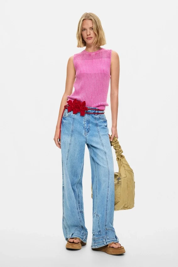 Gerade Jeans mit Inverted-Effekt Gerade Jeans mit Inverted-Effekt