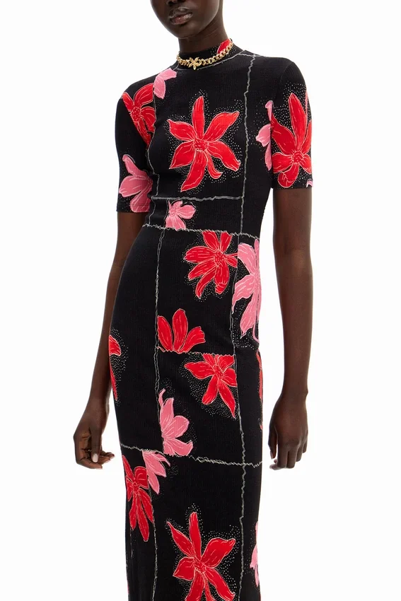 Geripptes Midi-Kleid mit Blumenmuster Geripptes Midi-Kleid mit Blumenmuster