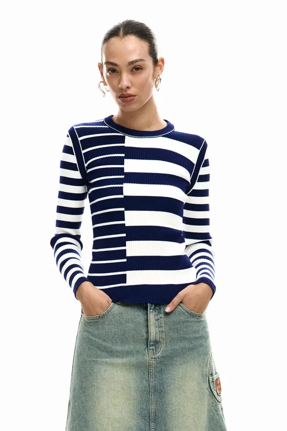 Gestreifter Pullover mit Rippstrick Gestreifter Pullover mit Rippstrick