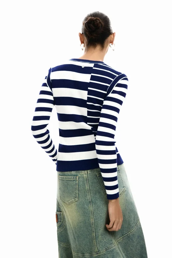 Gestreifter Pullover mit Rippstrick Gestreifter Pullover mit Rippstrick