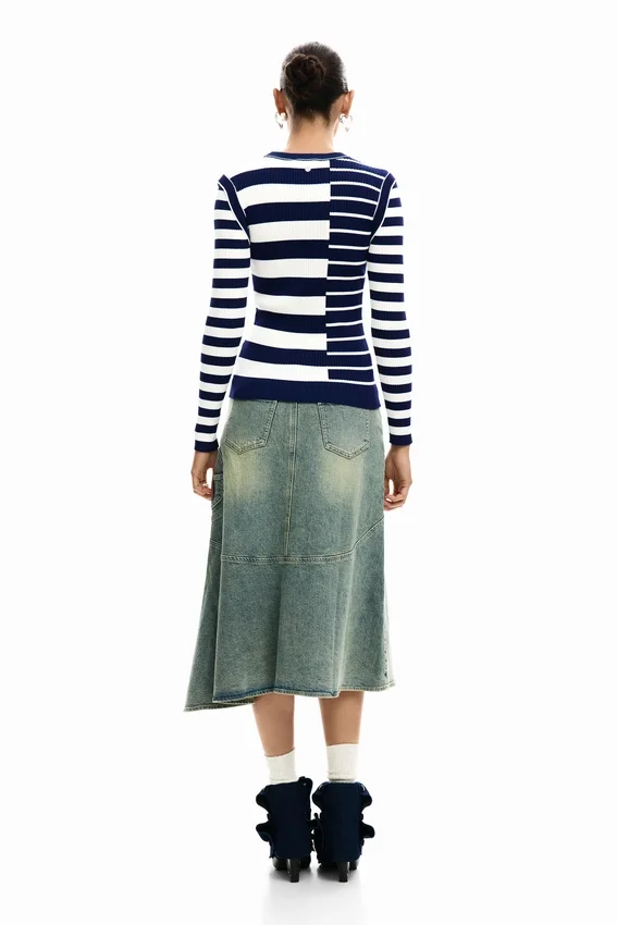 Gestreifter Pullover mit Rippstrick Gestreifter Pullover mit Rippstrick