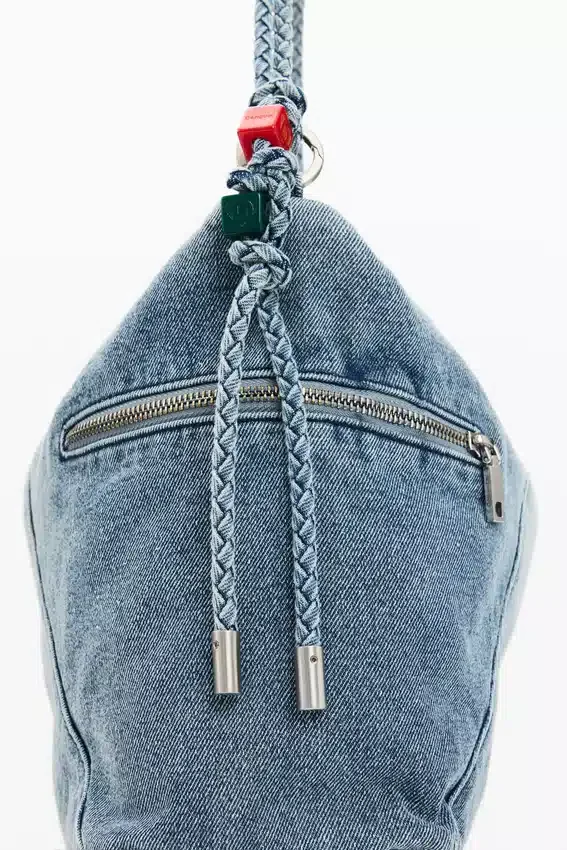 Große Denim-Charms-Tasche Große Denim-Charms-Tasche