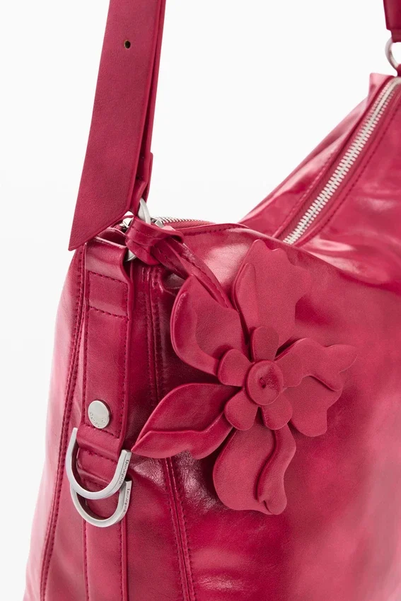Große Tasche aus Kunstleder Große Tasche aus Kunstleder