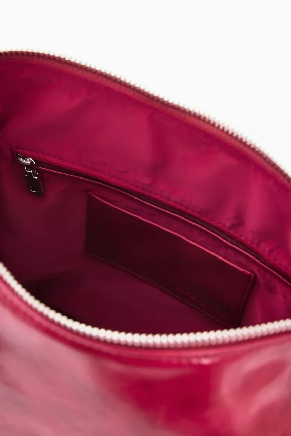 Große Tasche aus Kunstleder Große Tasche aus Kunstleder