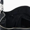 Große Tasche mit Logo-Anhänger Große Tasche mit Logo-Anhänger
