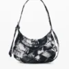 Große Tasche mit Schnallen Große Tasche mit Schnallen