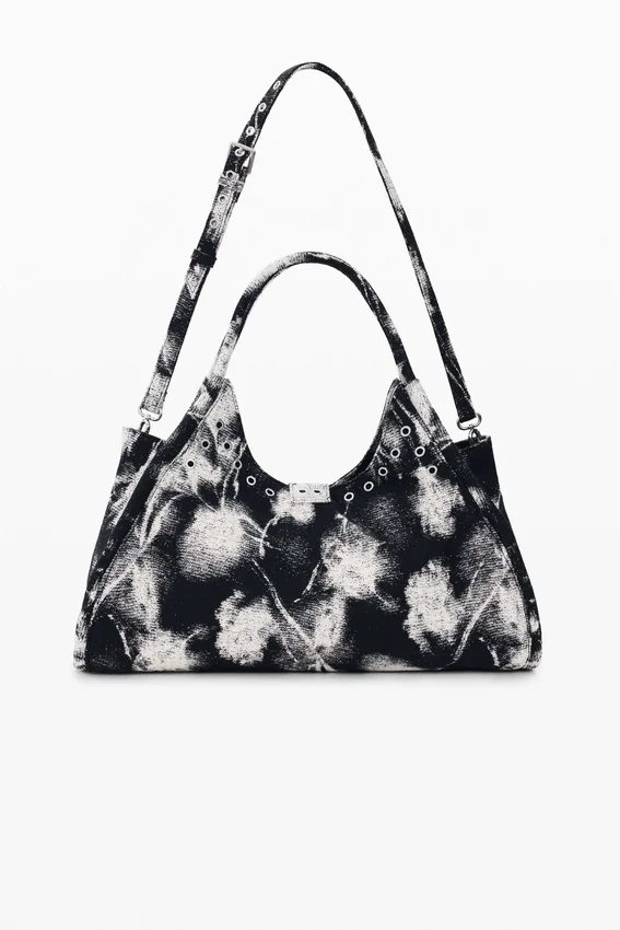 Große Tasche mit Schnallen Große Tasche mit Schnallen