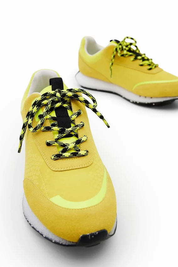Gummierte Sneaker Gummierte Sneaker