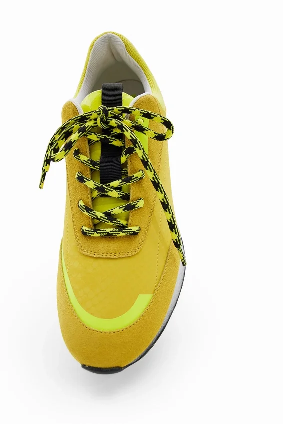 Gummierte Sneaker Gummierte Sneaker