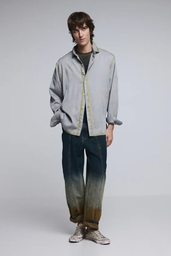 Hemden mit Schriftzug und Used-Look Hemden mit Schriftzug und Used-Look
