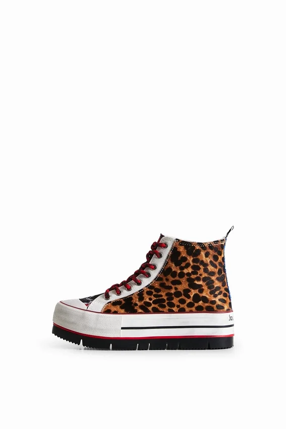 High-Top-Plateausneaker mit Animal-Print High-Top-Plateausneaker mit Animal-Print