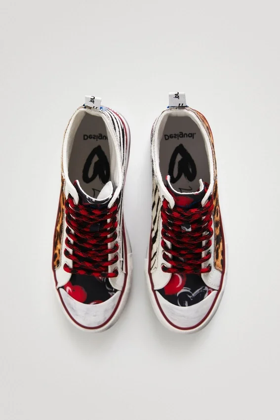 High-Top-Plateausneaker mit Animal-Print High-Top-Plateausneaker mit Animal-Print