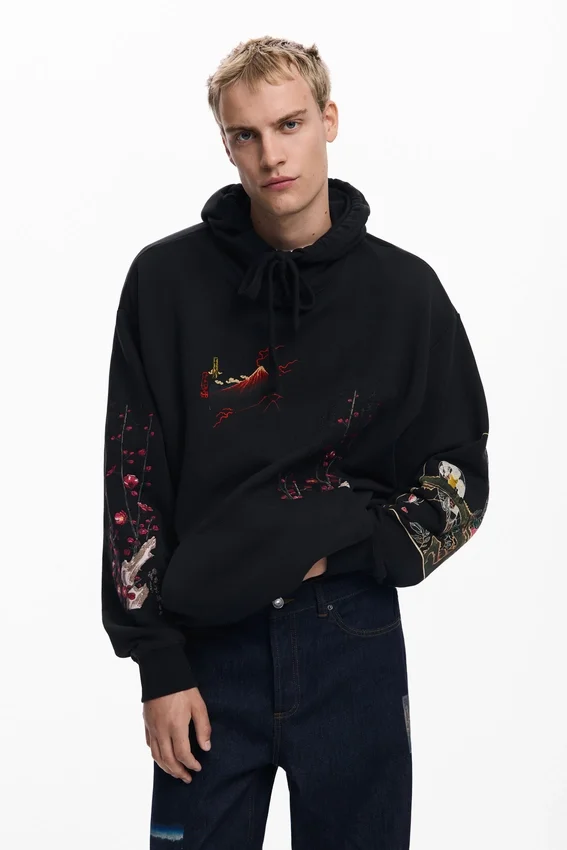 Hoodie mit Landschaftsmotiv Hoodie mit Landschaftsmotiv