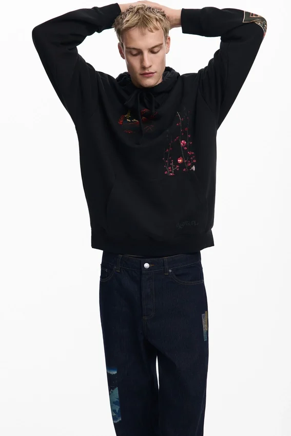 Hoodie mit Landschaftsmotiv Hoodie mit Landschaftsmotiv