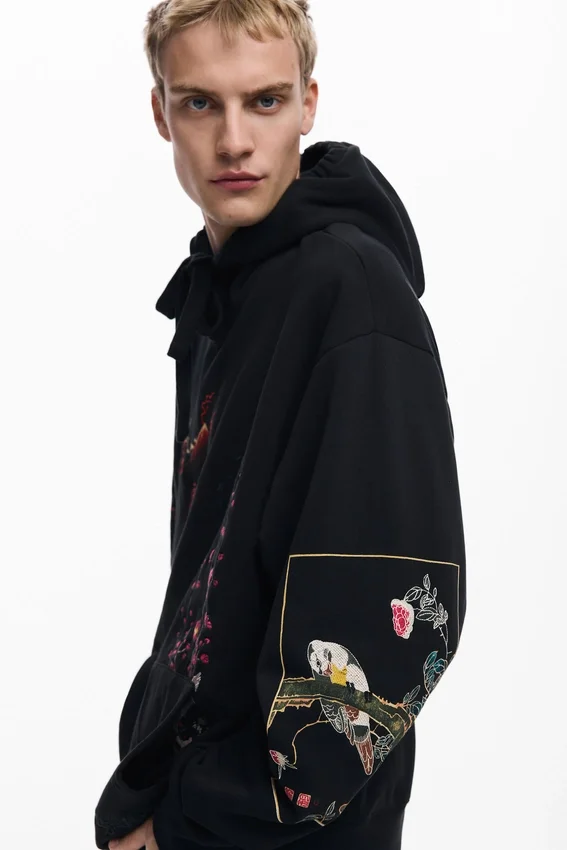 Hoodie mit Landschaftsmotiv Hoodie mit Landschaftsmotiv