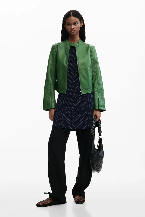 Jacke aus Kunstleder Jacke aus Kunstleder