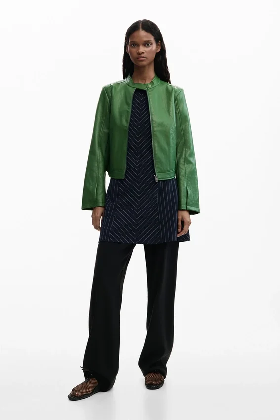 Jacke aus Kunstleder Jacke aus Kunstleder