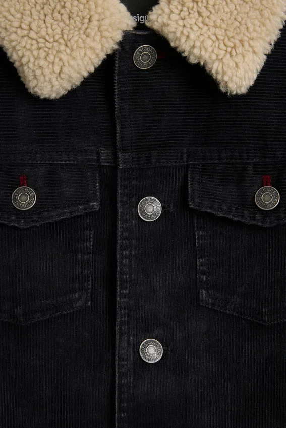 Jacke mit Sherpa-Kragen Jacke mit Sherpa-Kragen