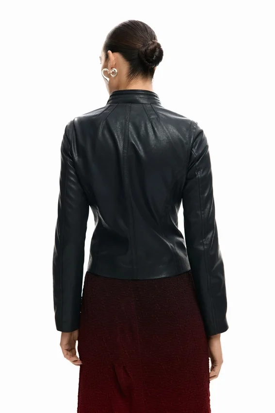 Jacke mit Stehkragen Jacke mit Stehkragen