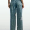 Jeans mit Blumenmuster Jeans mit Blumenmuster