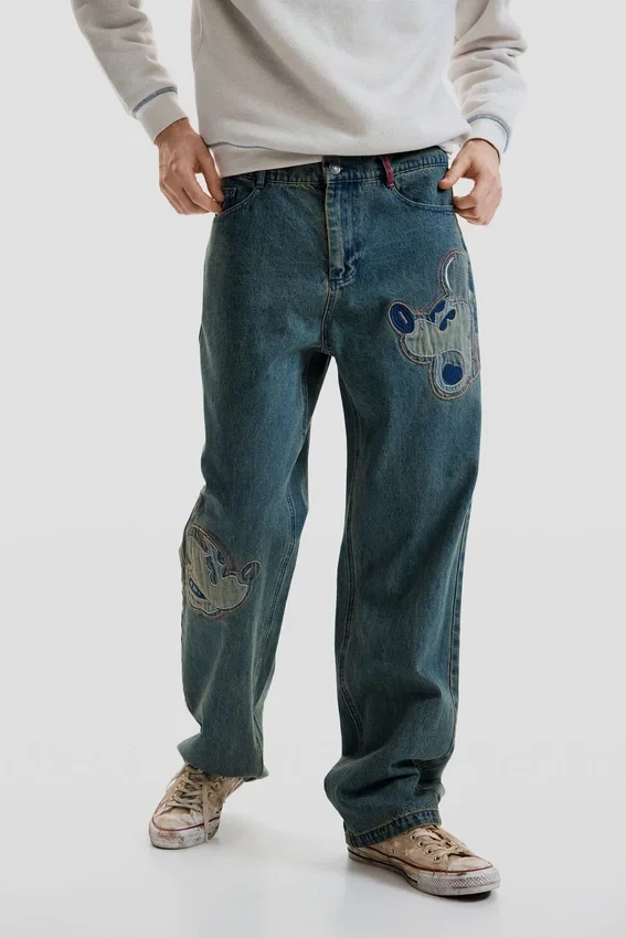 Jeans mit Disney™-Aufnähern Jeans mit Disney™-Aufnähern