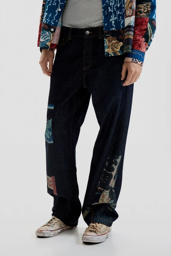 Jeans mit orientalischem Print Jeans mit orientalischem Print