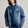 Jeansjacke mit Aufnähern Jeansjacke mit Aufnähern