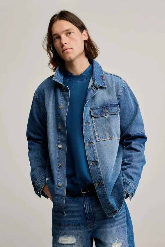 Jeansjacke mit Aufnähern Jeansjacke mit Aufnähern