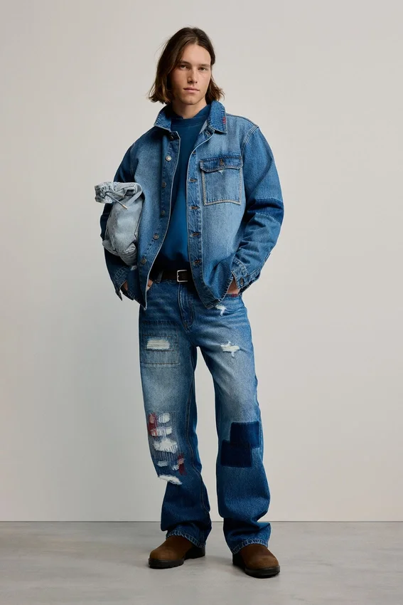 Jeansjacke mit Aufnähern Jeansjacke mit Aufnähern