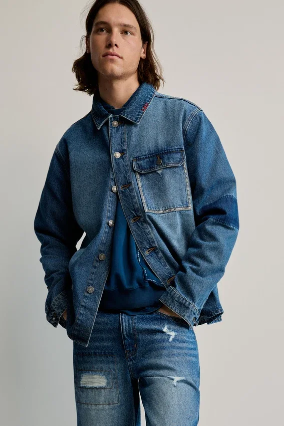 Jeansjacke mit Aufnähern Jeansjacke mit Aufnähern