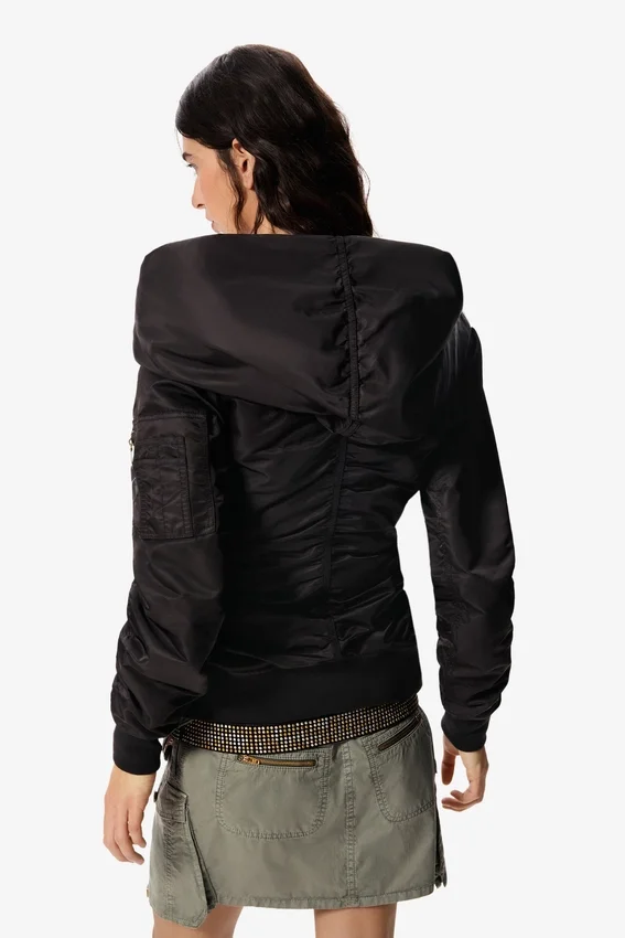 Kapuzenjacke Masha Popova Kapuzenjacke Masha Popova