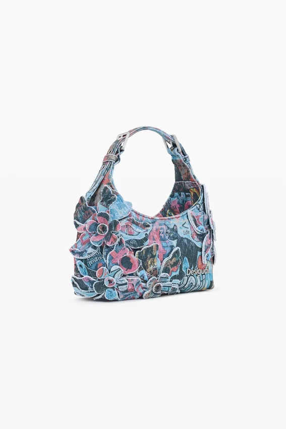 Kleine bedruckte Tasche mit Applikationen Kleine bedruckte Tasche mit Applikationen