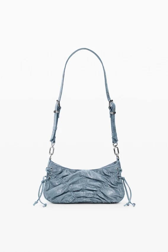 Kleine Denim-Tasche mit Raffungen Kleine Denim-Tasche mit Raffungen