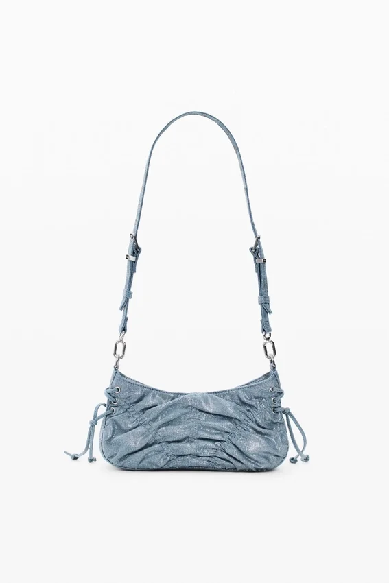 Kleine Denim-Tasche mit Raffungen Kleine Denim-Tasche mit Raffungen