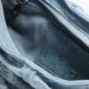 Kleine Denim-Tasche mit Raffungen Kleine Denim-Tasche mit Raffungen