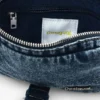 Kleine Denim-Umhängetasche mit Applikationen Kleine Denim-Umhängetasche mit Applikationen