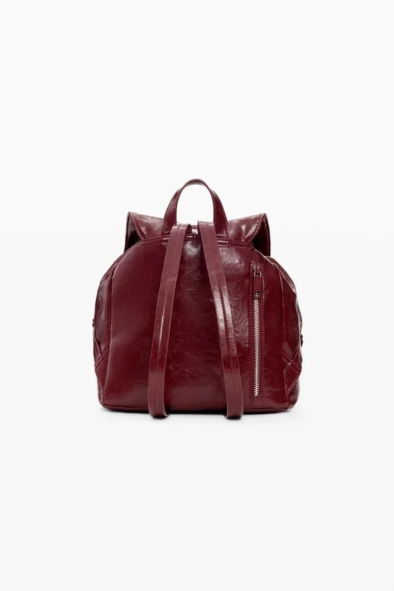Kleine glänzende Rucksackschleife Kleine glänzende Rucksackschleife