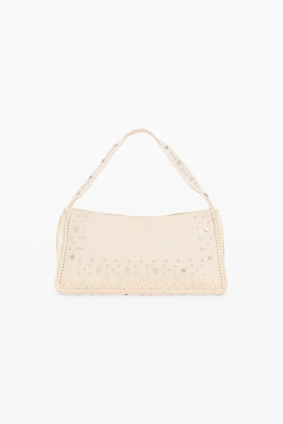 Kleine Tasche mit Nieten Kleine Tasche mit Nieten