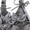 Kleine Tasche mit Schmetterlings-Applikationen